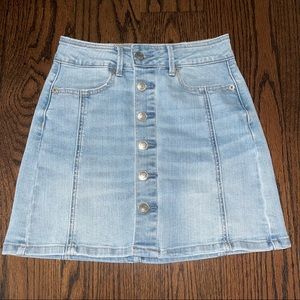 American Eagle Light Wash Denim Skirt